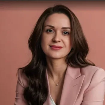 Анастасия Аханова